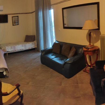 Near AirportAnd metropolitan Penelopi Cozy Home Artemida  Esterno foto